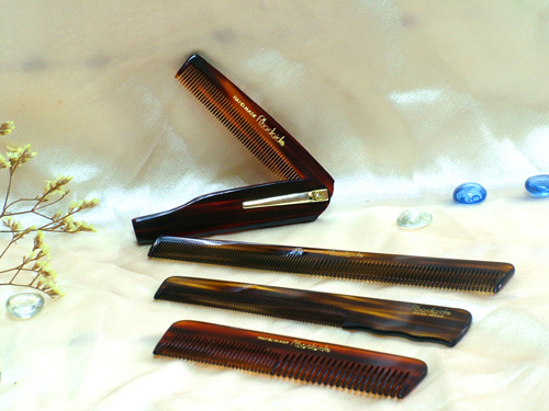 HAND MADE COMB